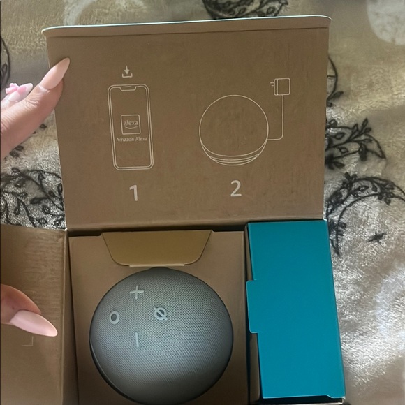 Echo Dot with Clock - Blue - Picture 4 of 4